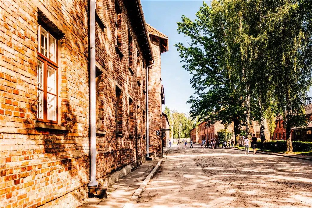 brick buildings in auschwitz