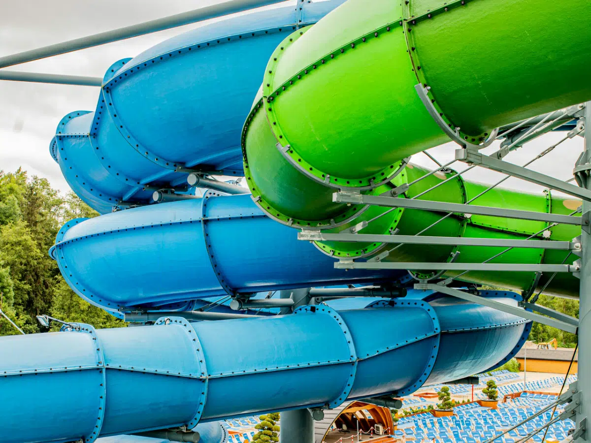 chocholow-outdoor-waterslides Outdoor water pipes at Zakopane thermal baths - Chocholowskie Termy