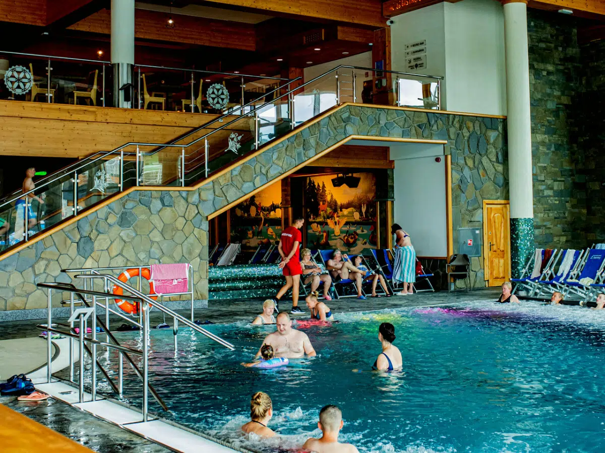 zakopane-thermal-bath-leisure-pool Zakopane Hot spring baths near Chocholow - fun for the whole family!