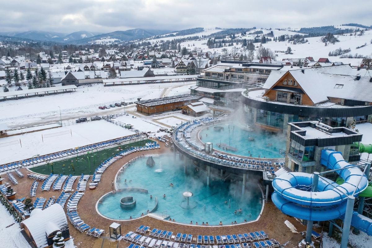 Outdoor Thermal Pools with Tatra Mountains View Zakopane outdoor thermal pools with Tatra Mountains view Chochołowskie Termy