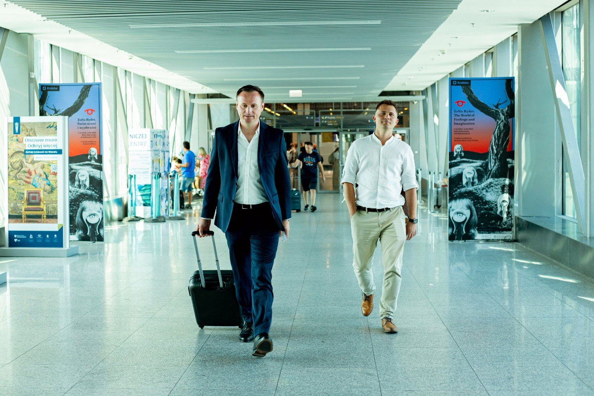 business-airport-transfer-krakow Business pickup at Krakow Airport with chauffeur service